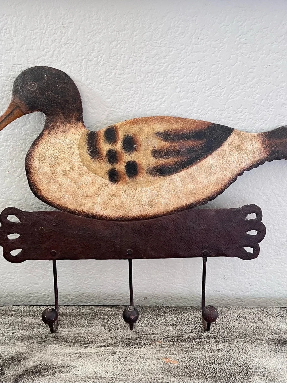 Vtg Handpainted Country Goose Metal Wall Rack 3 Hooks Keys Towels Utensils
